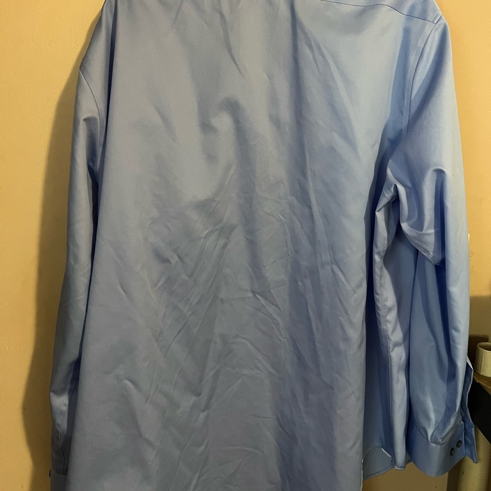 Men’s Calvin Klein long sleeve dress shirt - Picture 2 of 3